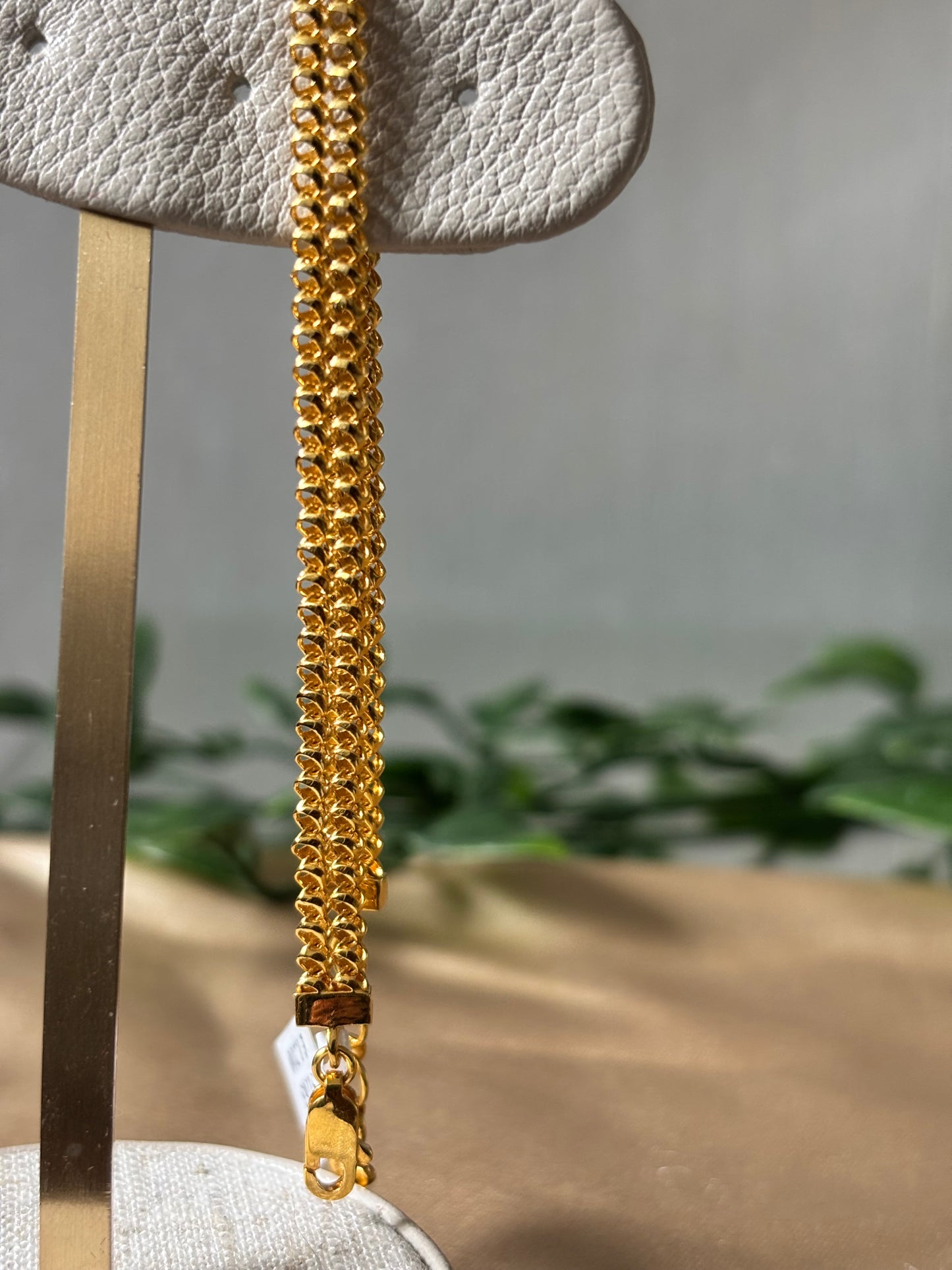 22ct gold mesh chain bracelet