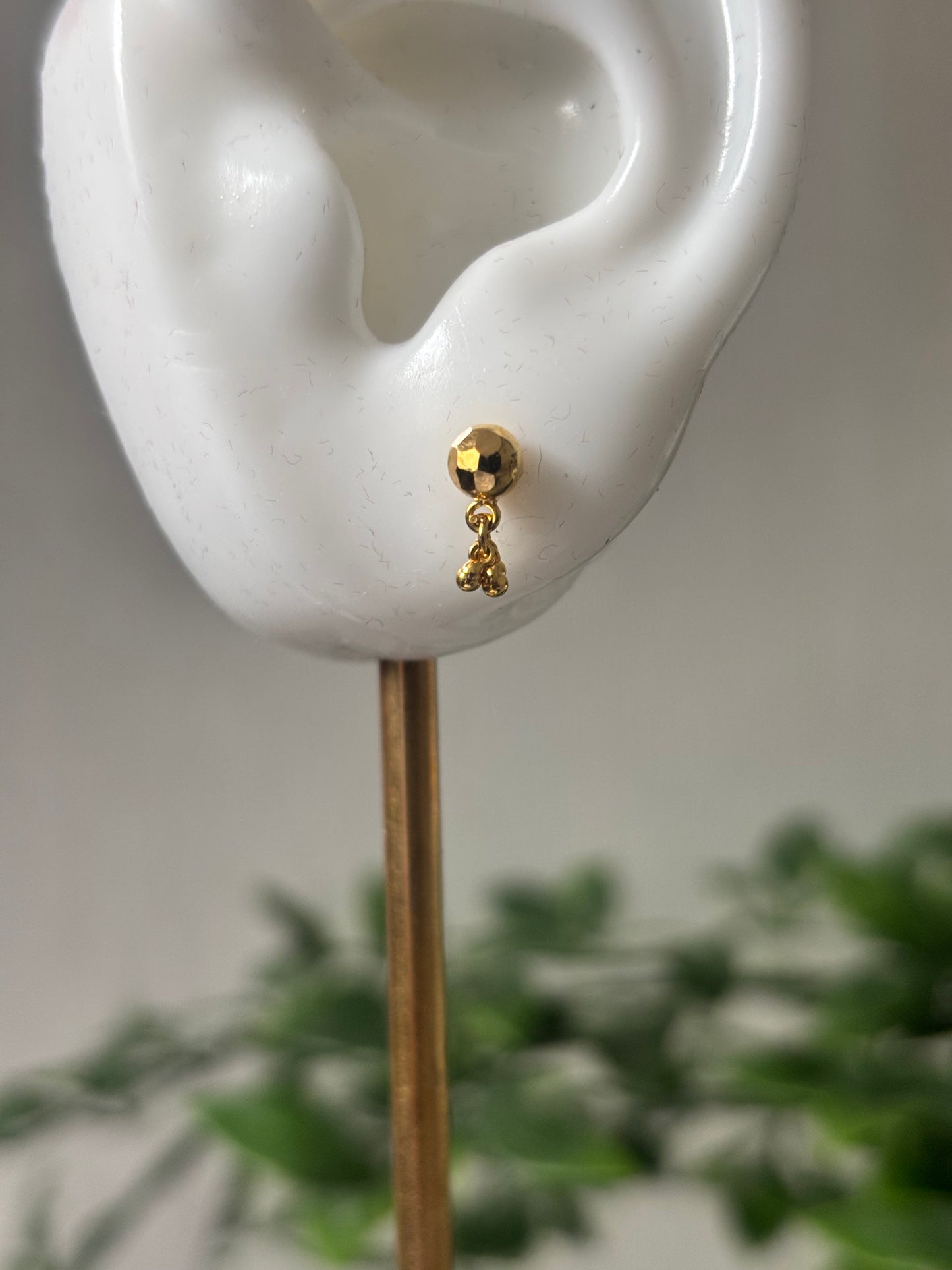 18ct gold Studs