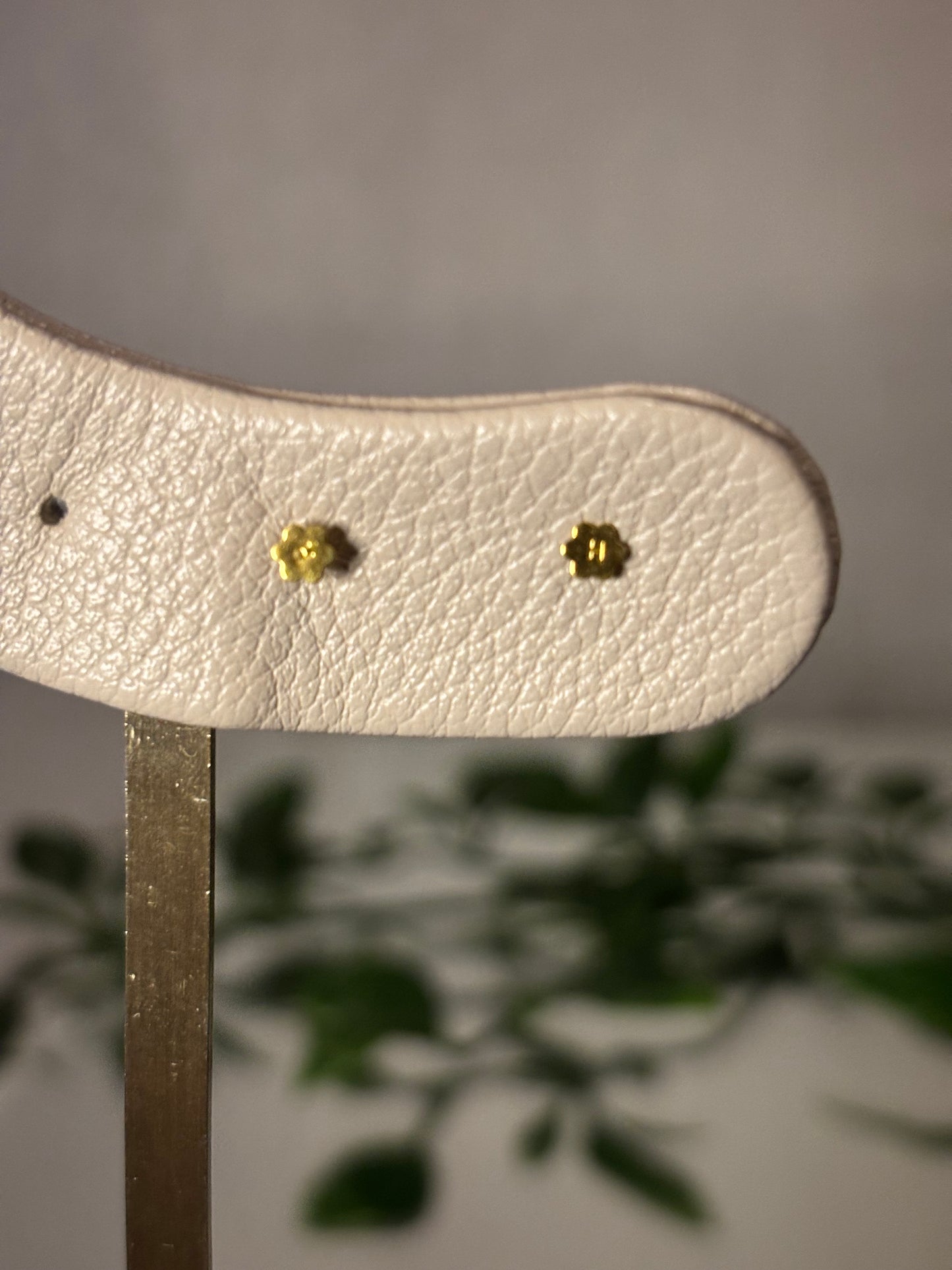 18ct gold earrings