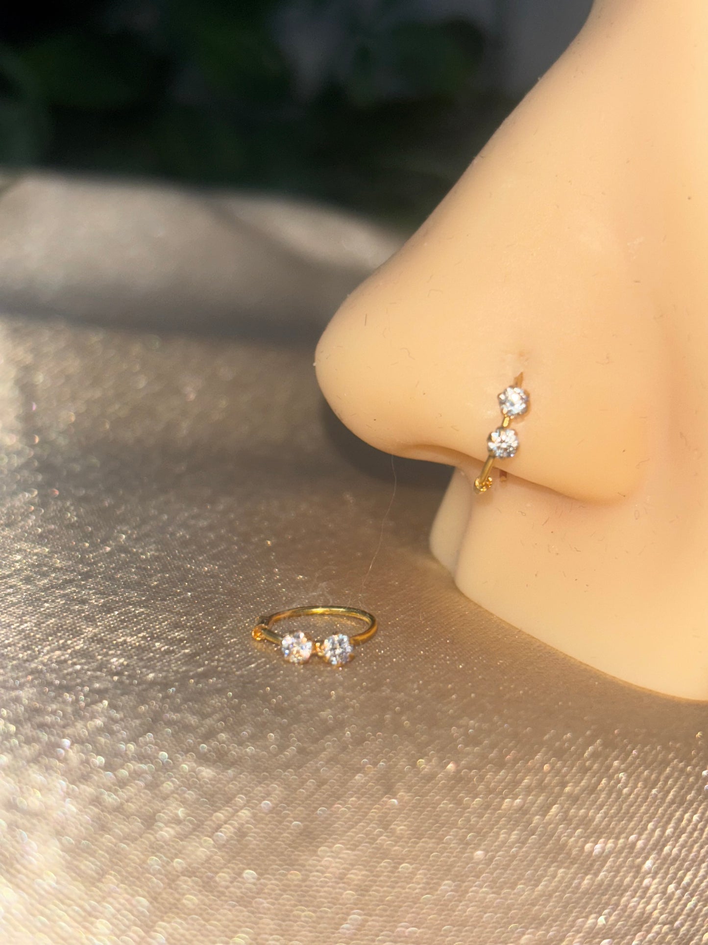 18ct gold nose ring