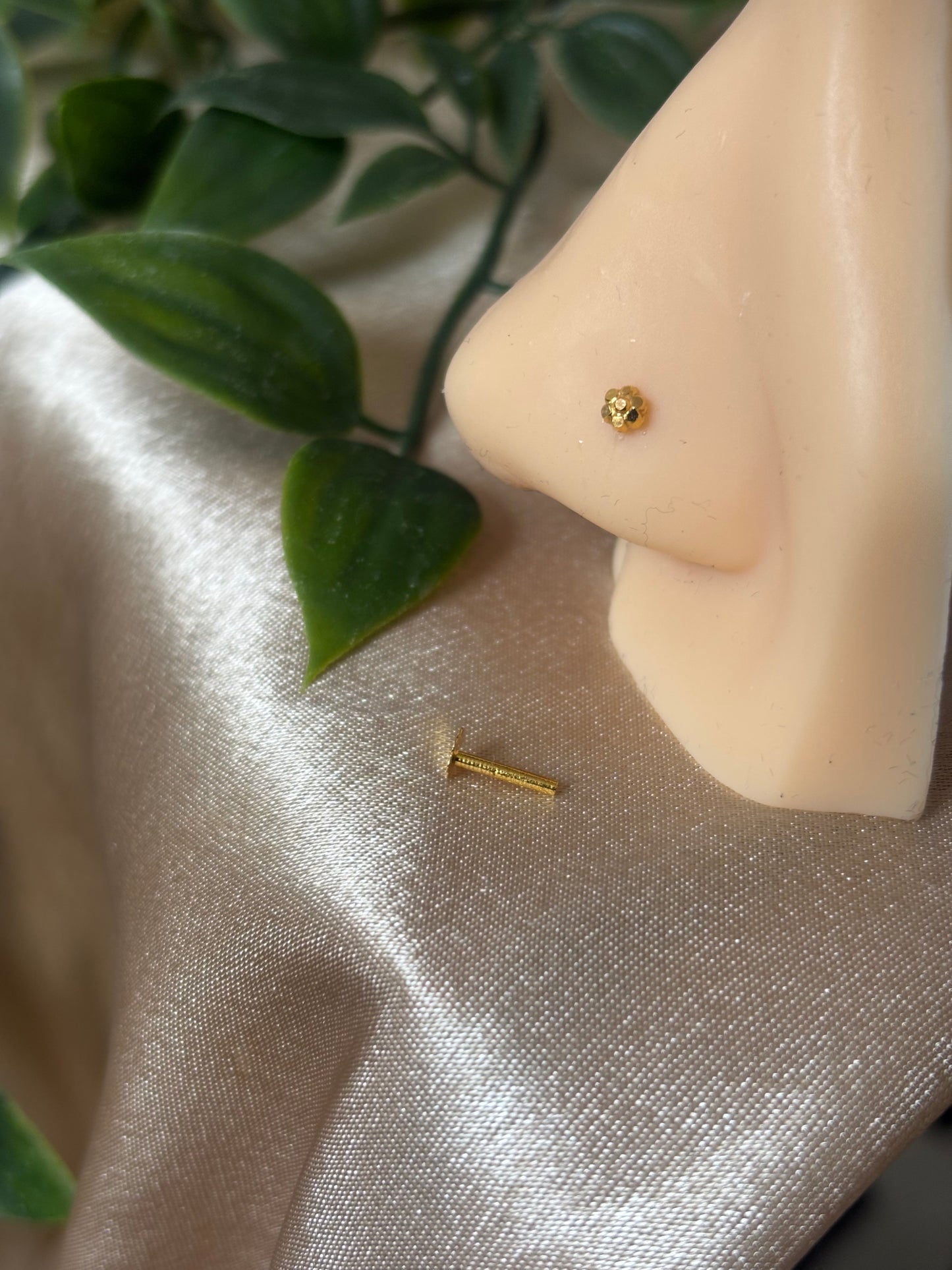 Nose stud