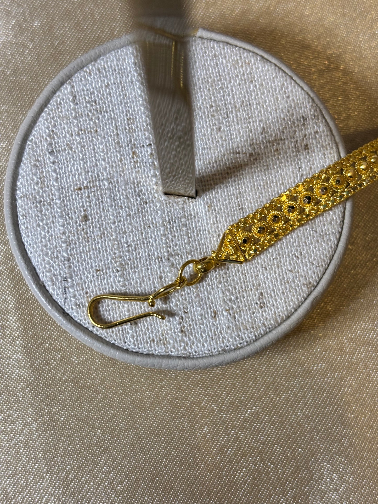 22ct gold bracelet