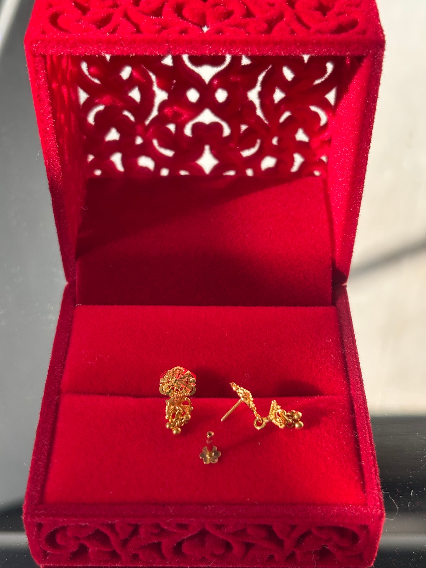 14ct gold earrings