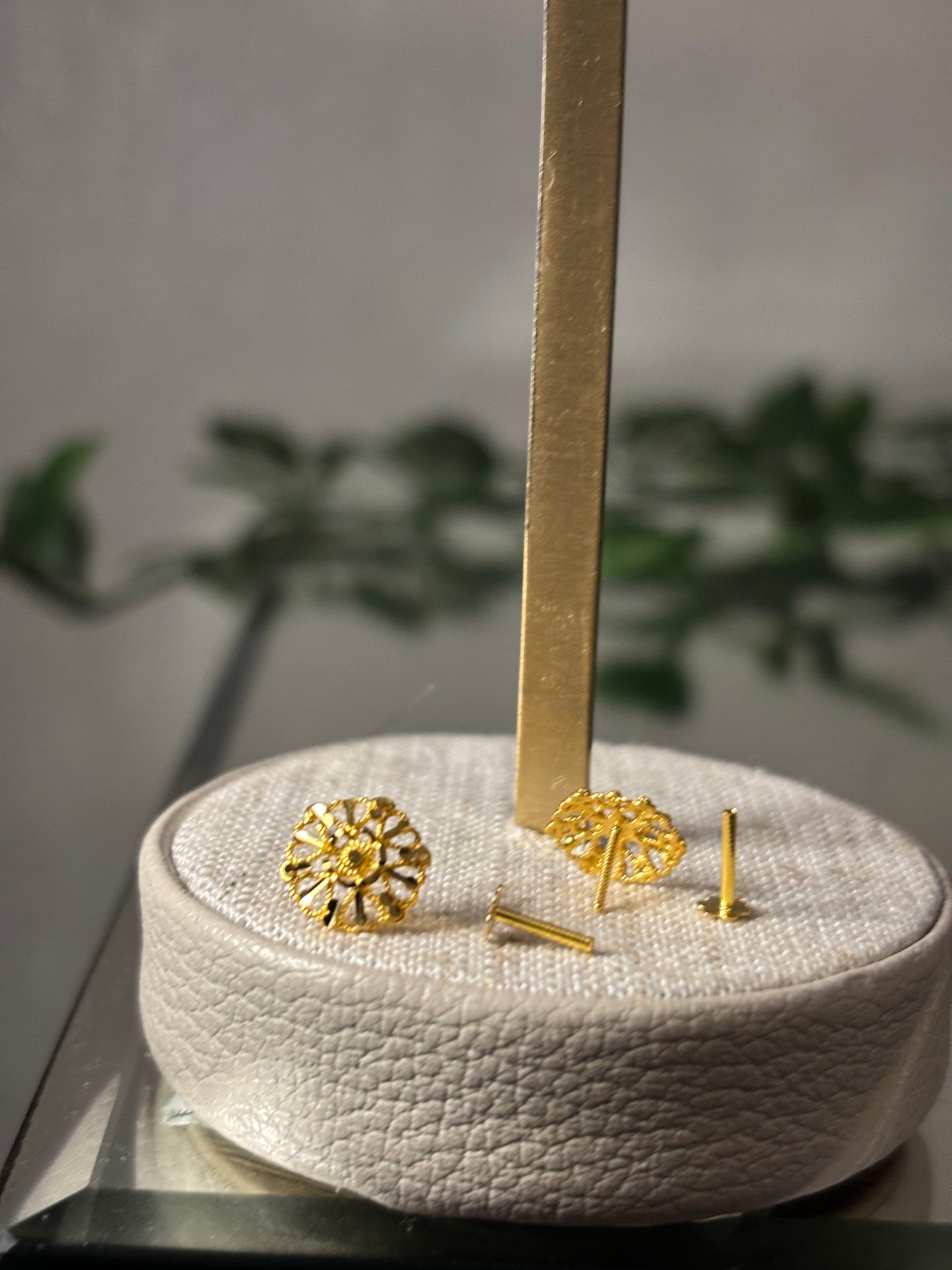 18ct gold earrings