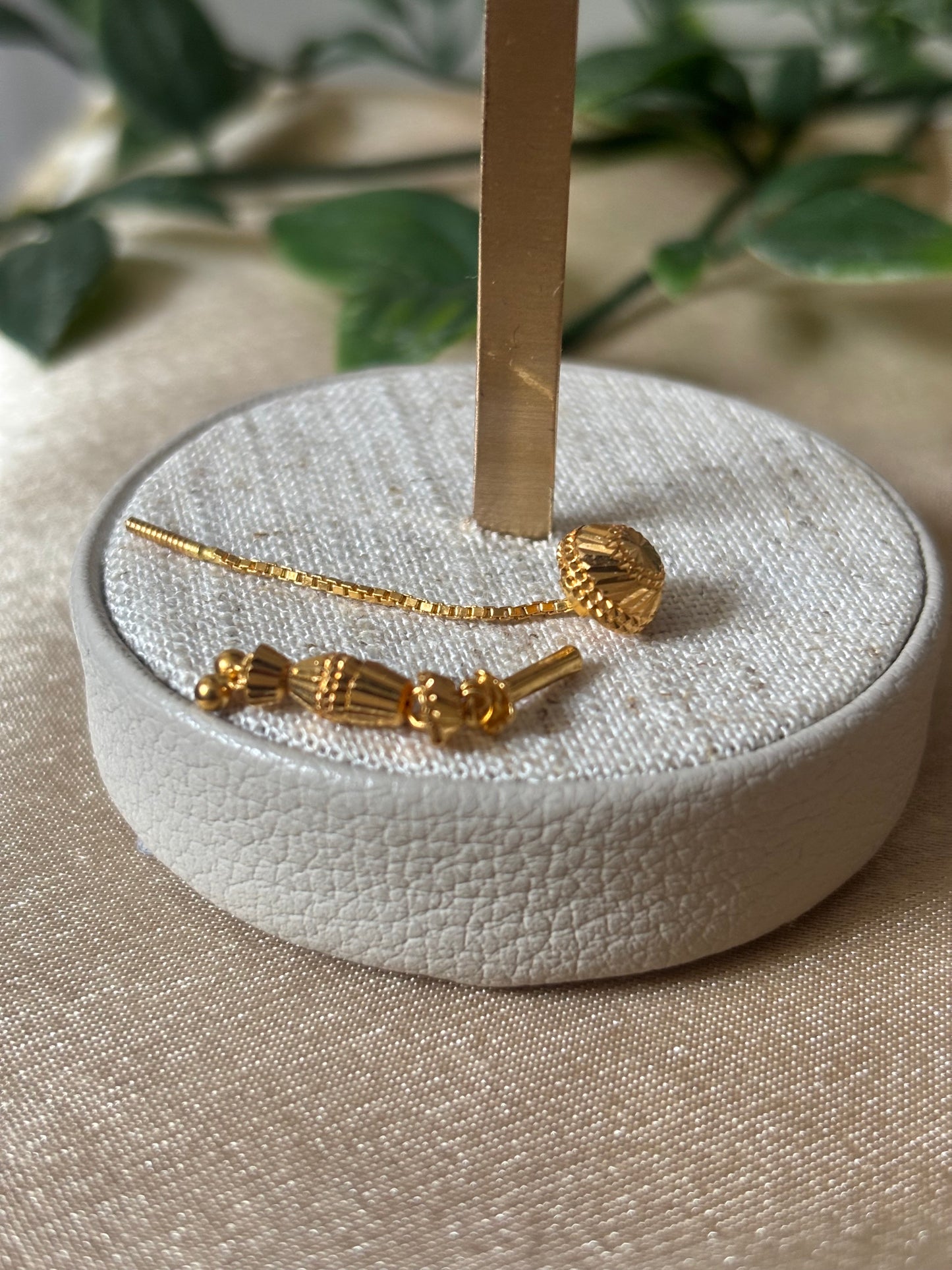 22ct gold Shui dhaga